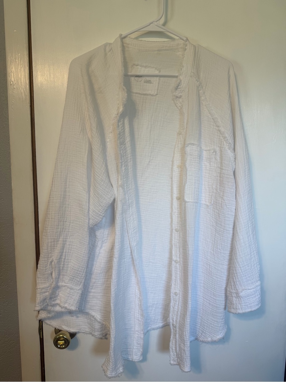 aerie White Textured Long-Sleeve Button-Up Shirt